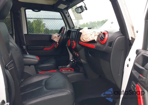 2014 Jeep Wrangler Unlimited Sahara from USA, damaged, VIN 1C4BJWEG4EL273785